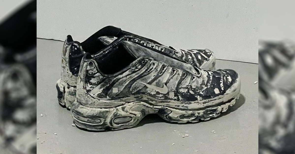 靴 25aw The Black-and-White Realism Samuel Ross Unveils a Third Nike Air Max Plus | Grailify